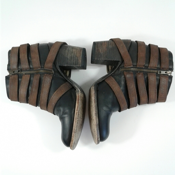 Freebird by Steven Boost Strap Buckle Ankle Boot - Picture 10 of 13